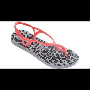 Havainas sandals sz 7/8 (37/38)